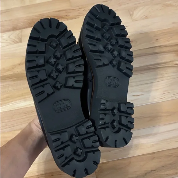 GH Bass Woman’s Weejuns Whitney Cozy Penny Loafers - Picture 3 of 3